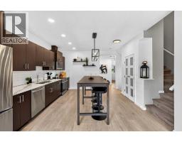 4pc Bathroom - 52 Evansborough Way Nw, Calgary, AB T3P0M3 Photo 11