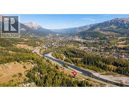2131 Highway 3 Highway, Fernie, BC V0B1M5 Photo 6