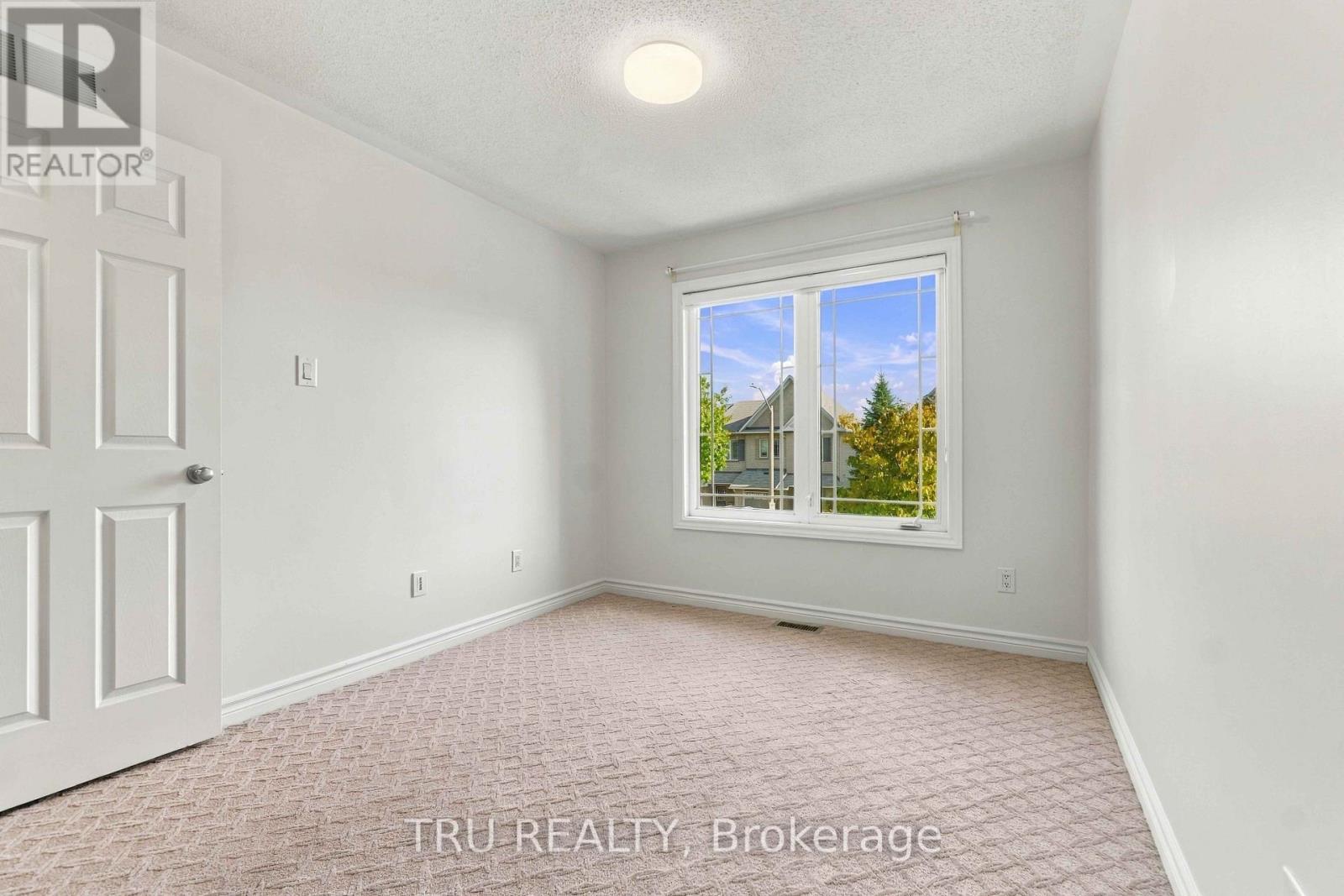 412 GALATINA WAY - 22