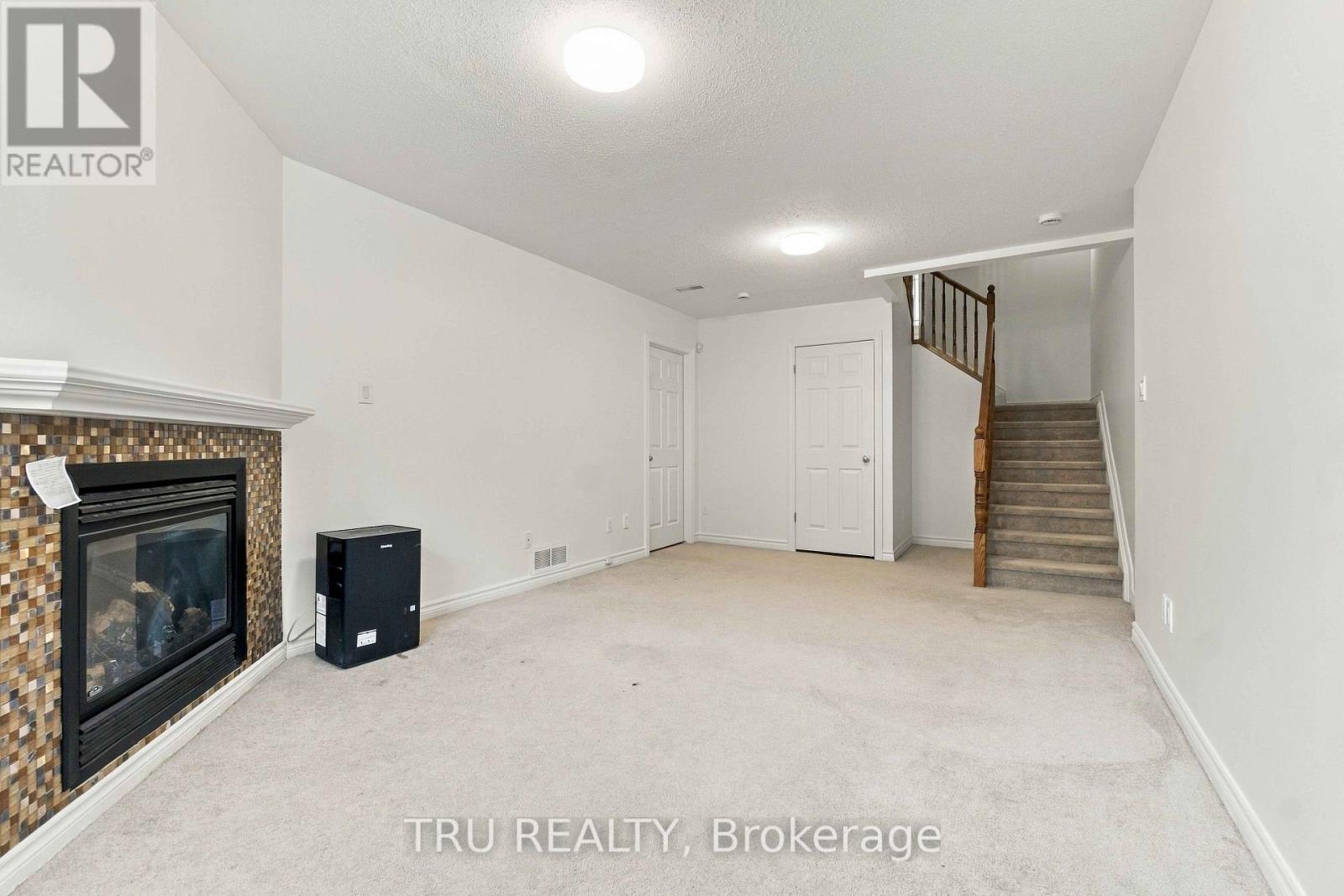 412 GALATINA WAY - 27