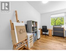 76 Ferris Road, Toronto, ON M4B1G4 Photo 25