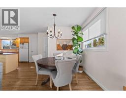 Family room - 6508 Enevold Drive, Camrose, AB T4V3R8 Photo 8
