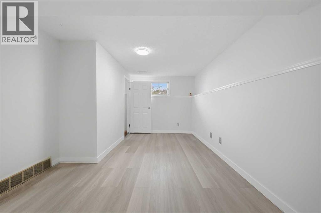 11 Martinwood Road NE - 18