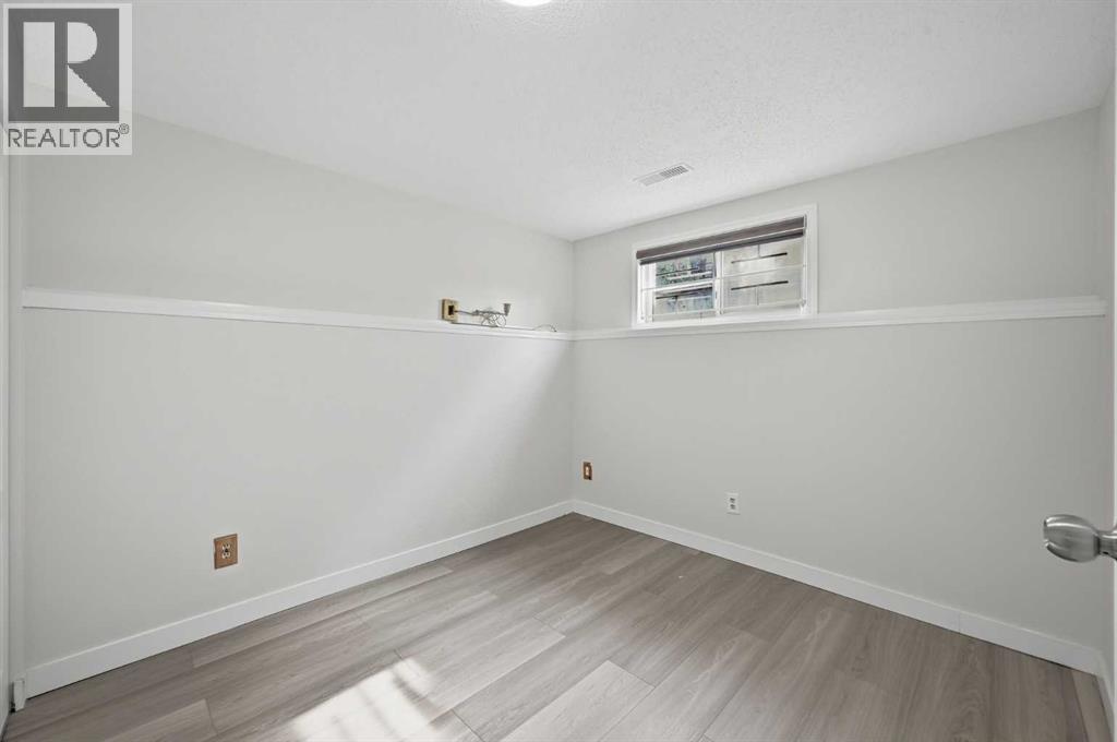 11 Martinwood Road NE - 26