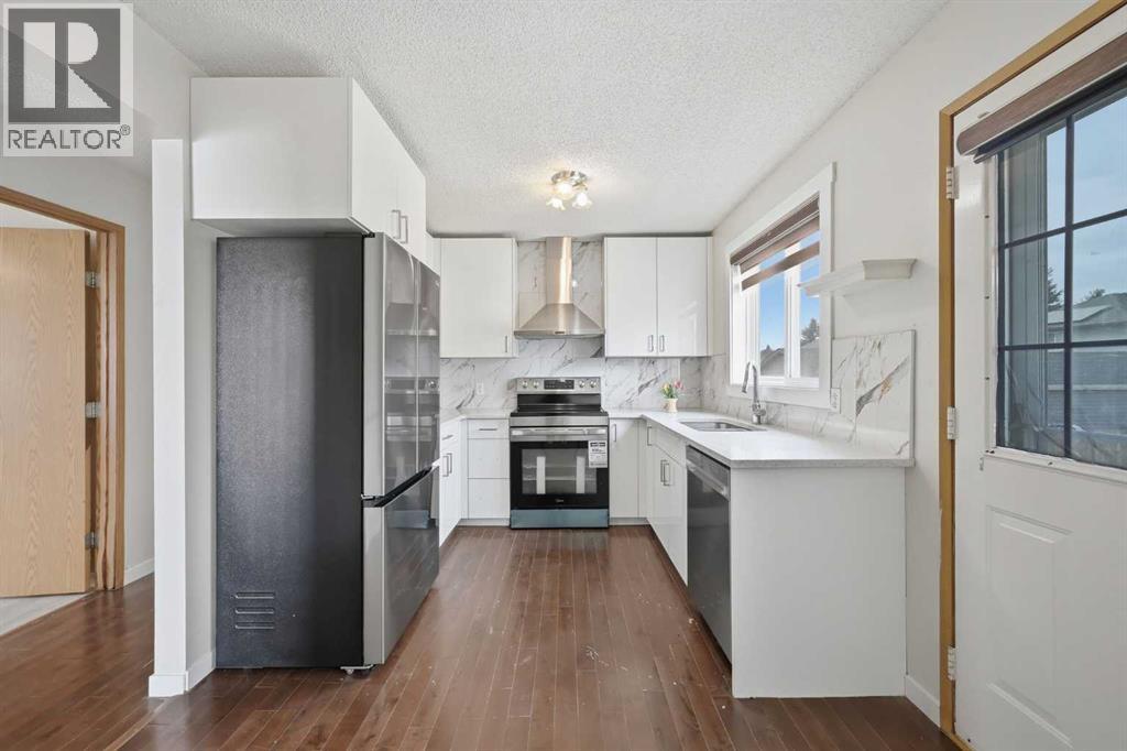 11 Martinwood Road NE - 8