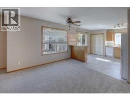 4pc Bathroom - 6711 Pinecliff Grove Ne, Calgary, AB T1Y7K8 Photo 7