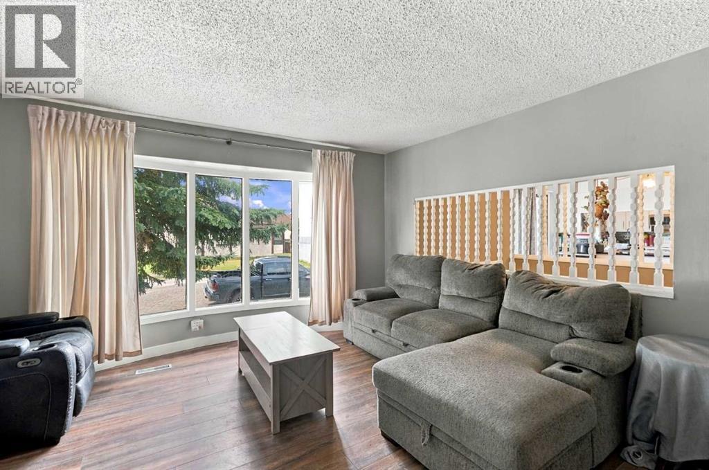 155 Templevale Road NE - photo 4