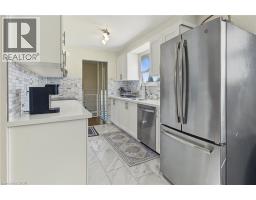 Kitchen - 35 Garden Crescent, Hamilton, ON L8V4T3 Photo 12
