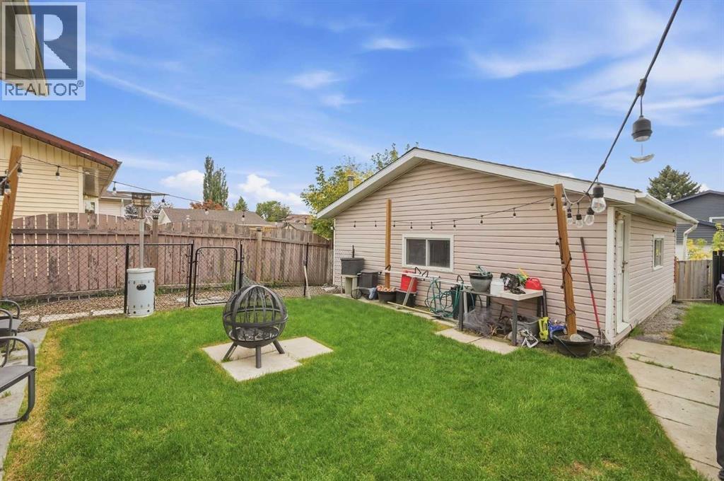 155 Templevale Road NE - photo 24