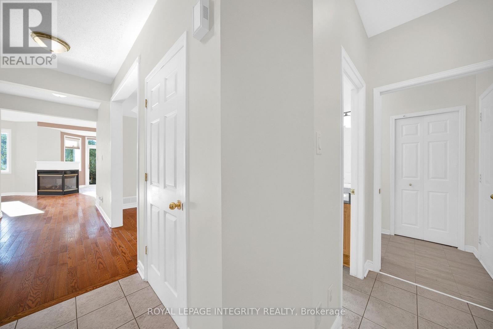33 NORGOLD CRESCENT, Ottawa — photo 4