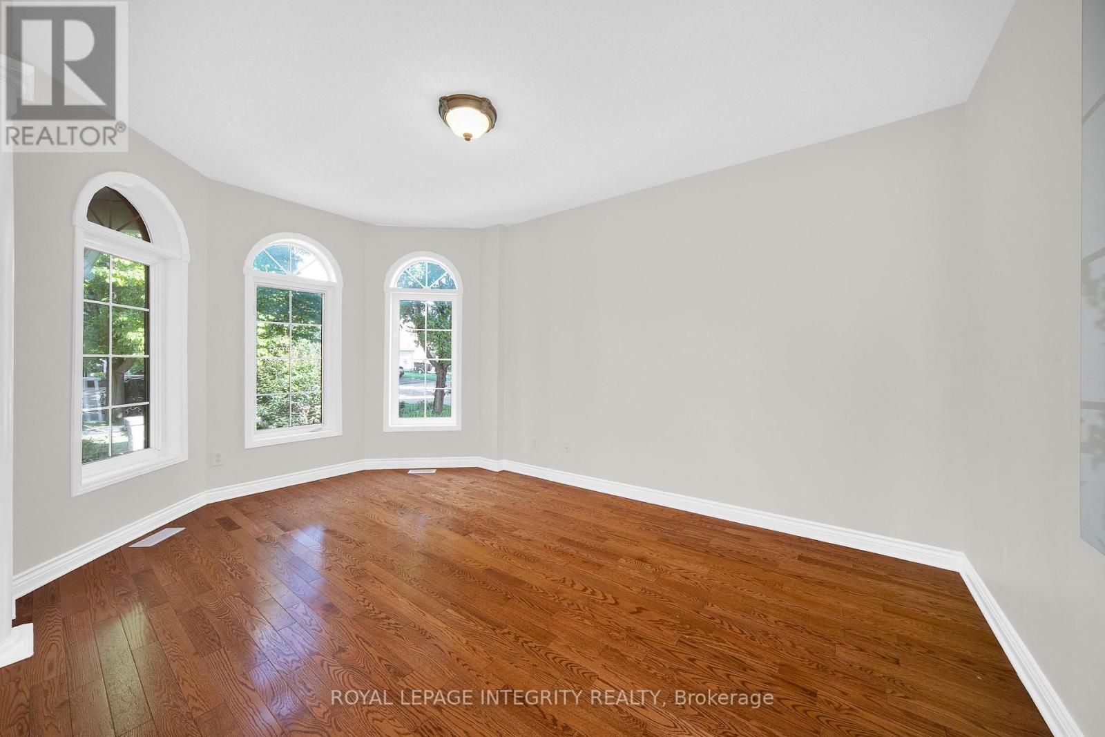 33 NORGOLD CRESCENT, Ottawa — photo 8