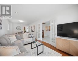 Living room - 70 Embassy Drive, Vaughan, ON L4L5B1 Photo 8