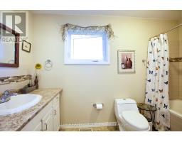 Den - 982163 Belle Vallee Road, Timiskaming, ON P0J1A0 Photo 11