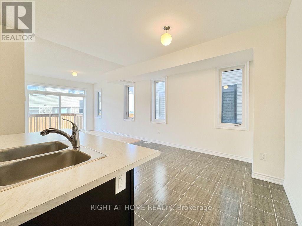 MAIN - 16 BANNISTER ROAD, Barrie — photo 4