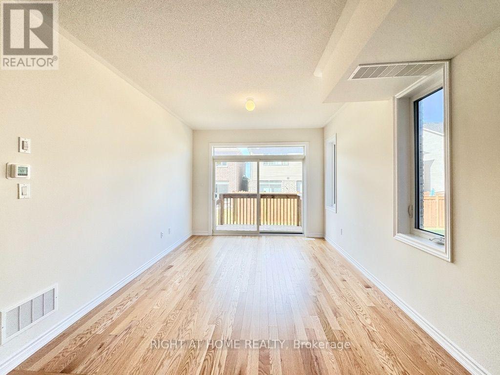 MAIN - 16 BANNISTER ROAD, Barrie — photo 5