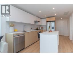 807 899 Esquimalt Rd, Esquimalt, BC V9A3M5 Photo 10