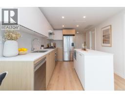 807 899 Esquimalt Rd, Esquimalt, BC V9A3M5 Photo 9