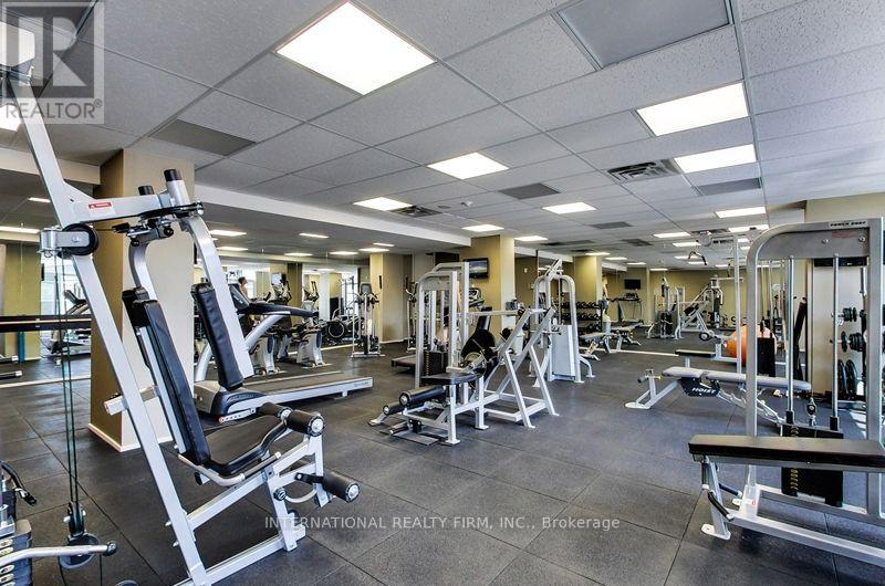 #809 320 RICHMOND STREET E - 28