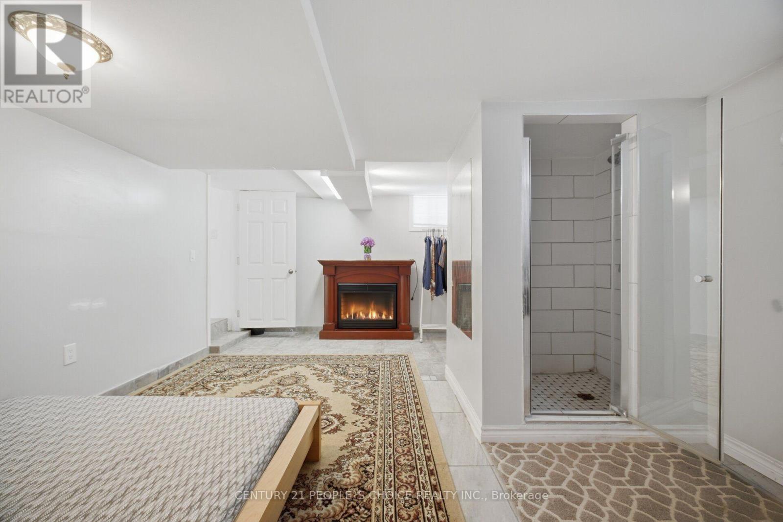 161 NORTHLAND AVENUE - 40