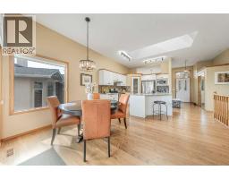 4pc Bathroom - 10 Eagleview Heights, Cochrane, AB T4C1P5 Photo 12