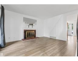 Bedroom 2 - 25 Greenwood Dr, Spruce Grove, AB T7X1X1 Photo 6