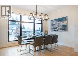 5pc Bathroom - 2433 30 Street Sw, Calgary, AB T3E2L9 Photo 9