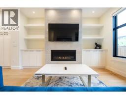 4pc Bathroom - 2433 30 Street Sw, Calgary, AB T3E2L9 Photo 10