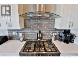 183 Crocus Terrace W - photo 8