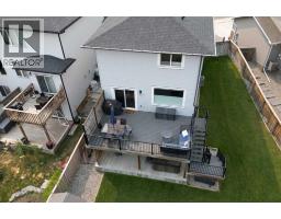 183 Crocus Terrace W - photo 34