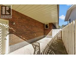 167 Primrose Drive Se, Medicine Hat, AB T1A2E7 Photo 48