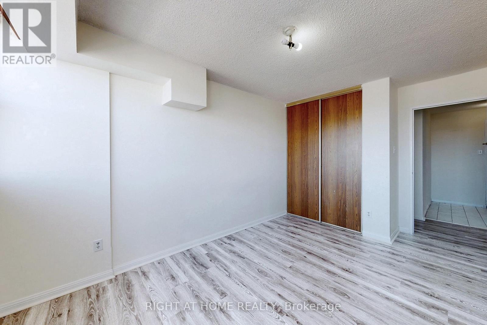 40 Bay Mills Boulevard — photo 35