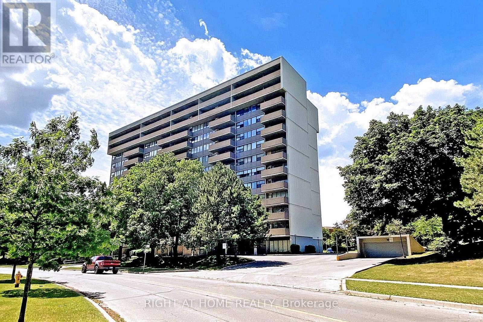 40 Bay Mills Boulevard — photo 48