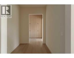 2pc Bathroom - 145 Creekstone Hill Sw, Calgary, AB T2X5G6 Photo 9