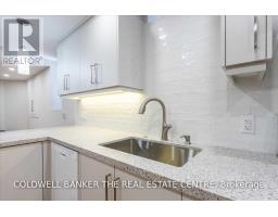 778 Firth Court, Newmarket, ON L3Y8H8 Photo 11