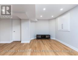 778 Firth Court, Newmarket, ON L3Y8H8 Photo 6