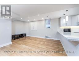 778 Firth Court, Newmarket, ON L3Y8H8 Photo 7