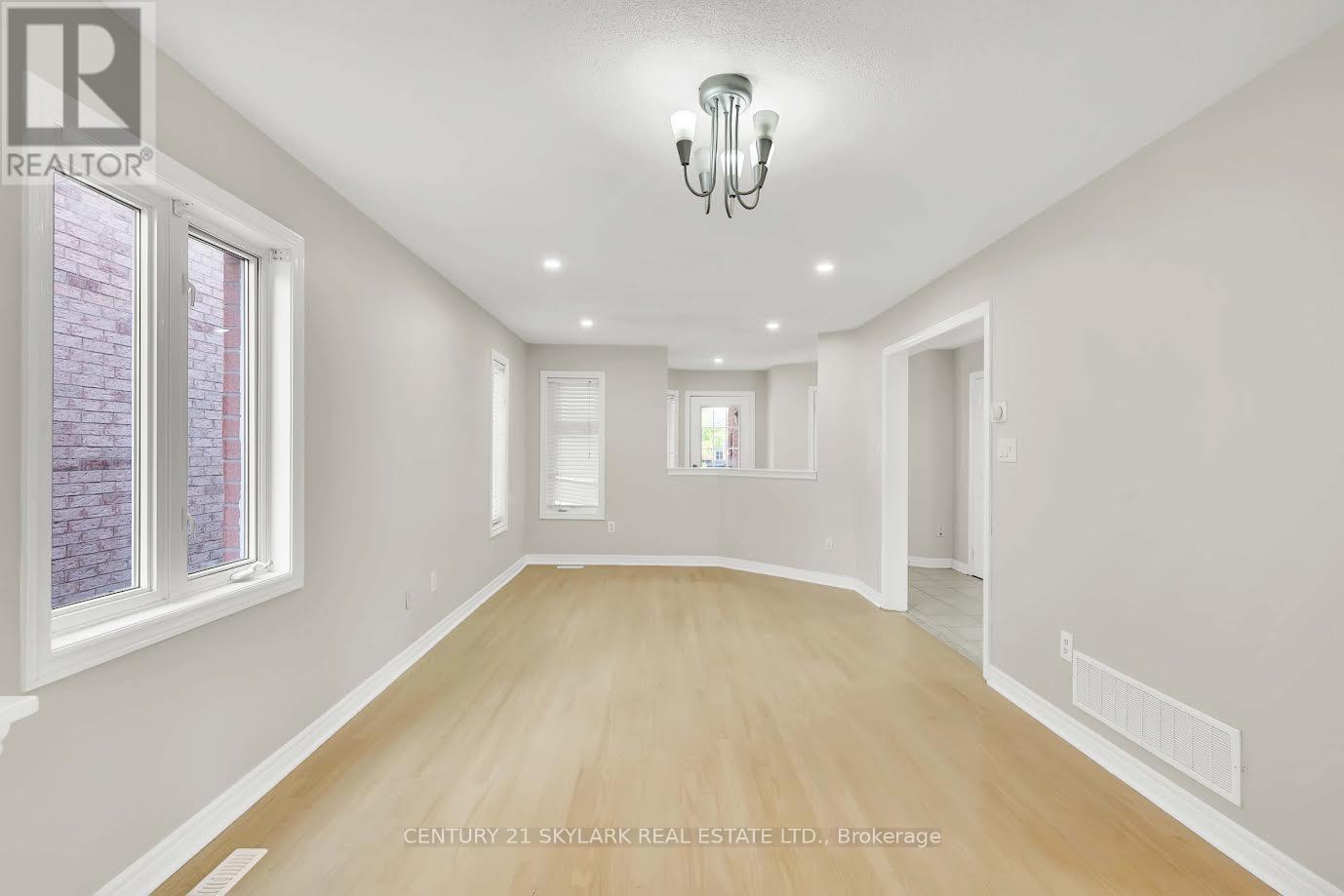 44 FALLSTAR CRESCENT, Brampton (Fletcher's Meadow) — photo 6