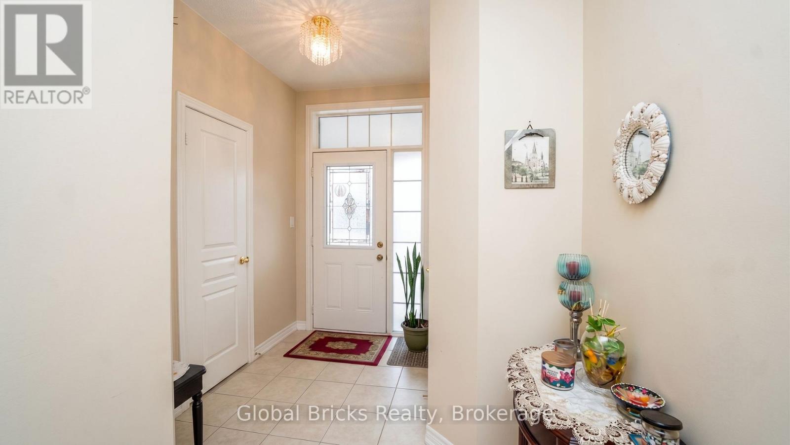 3428 Stoney Crescent, Mississauga, ON photo 2