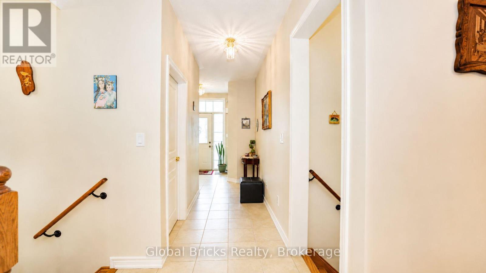3428 Stoney Crescent, Mississauga, ON photo 3