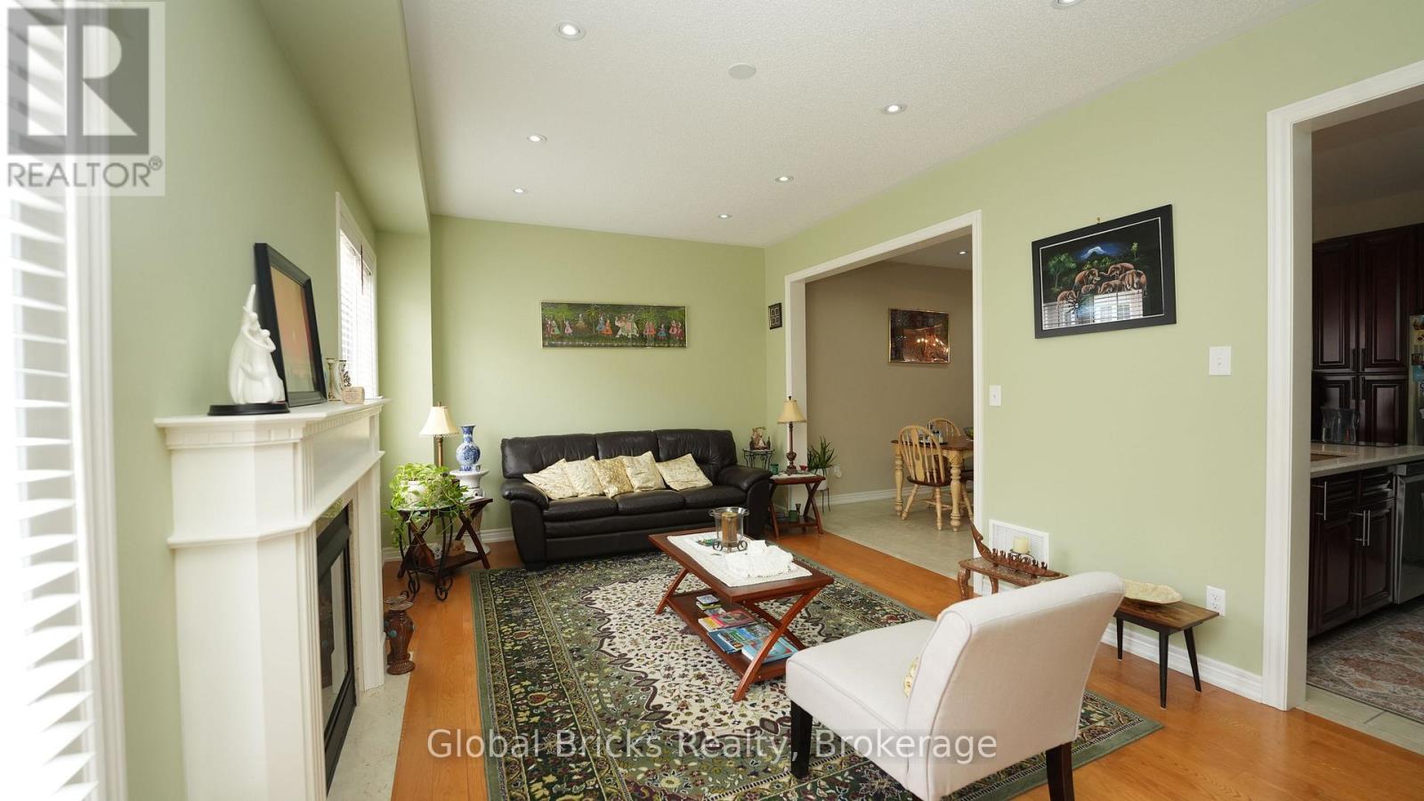 3428 Stoney Crescent, Mississauga, ON photo 9