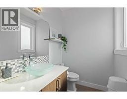 Bedroom - 3519 3 Avenue Sw, Calgary, AB T3C0A7 Photo 19