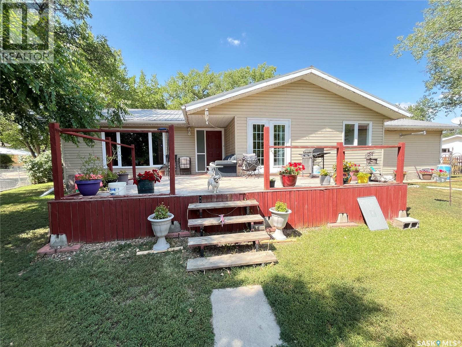 202 Hood STREET, Maple Creek — photo 10