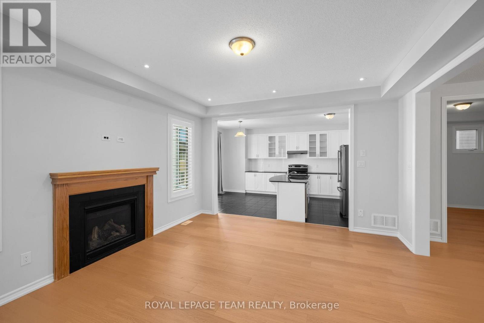 32 ESCALLONIA COURT, Ottawa — photo 12