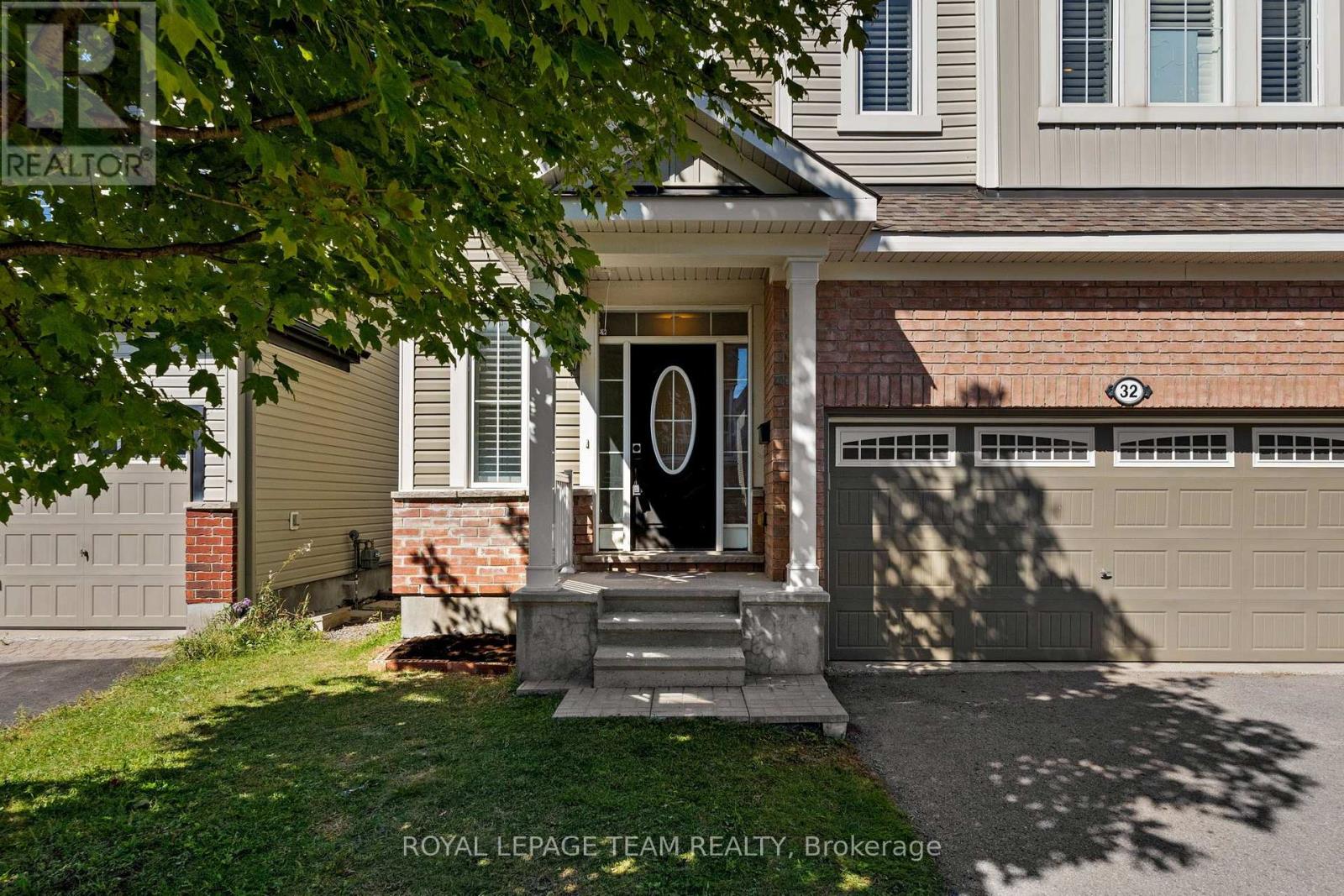 32 ESCALLONIA COURT, Ottawa — photo 2