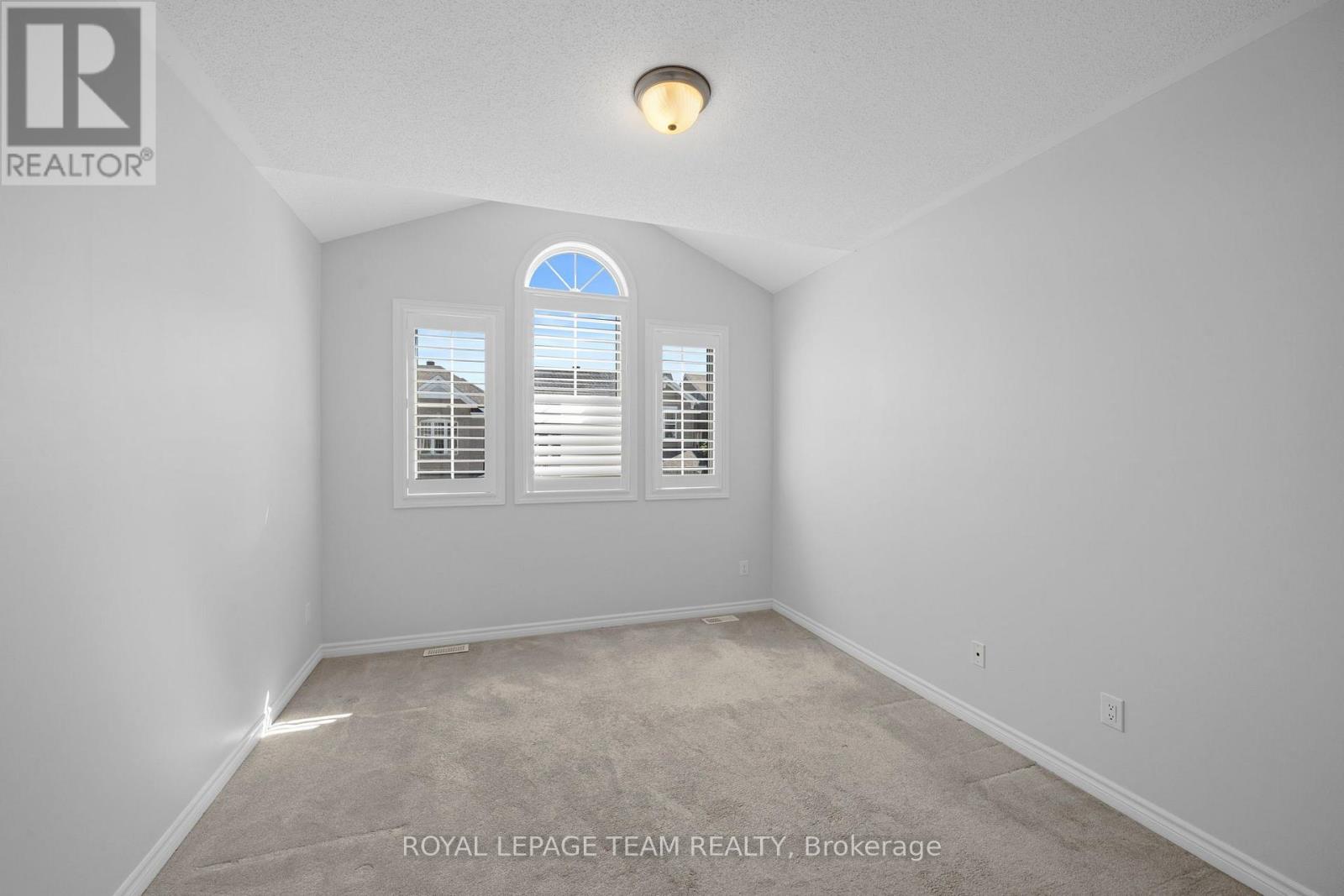 32 ESCALLONIA COURT - Image 25