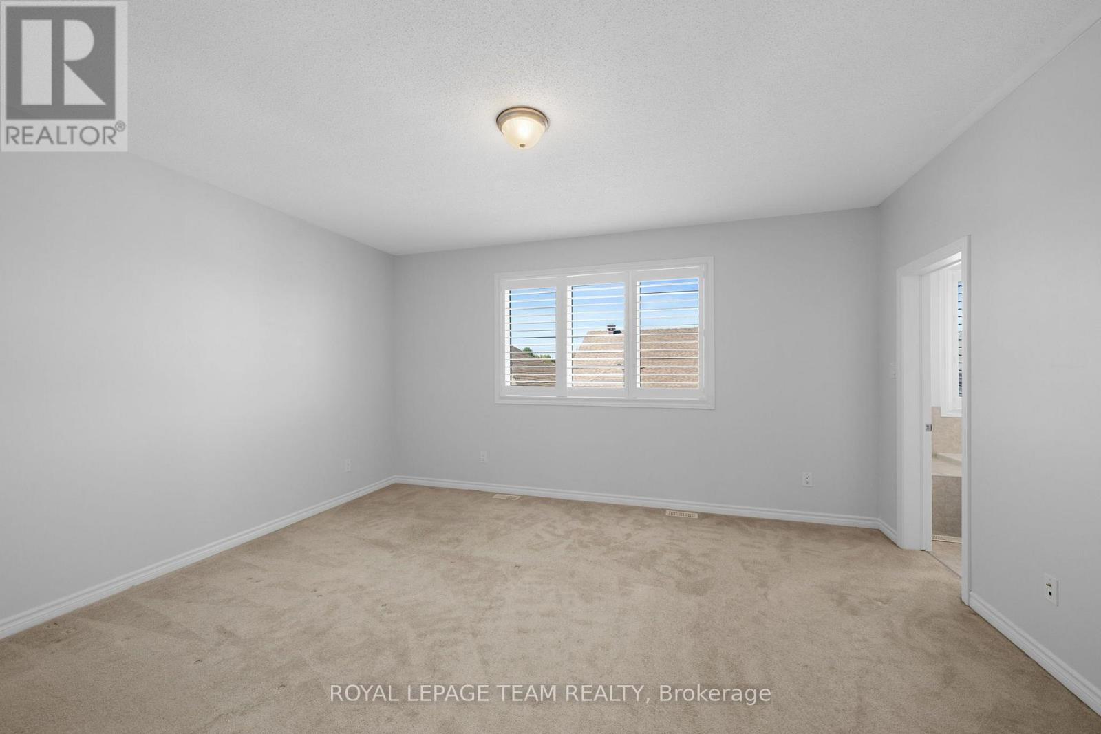 32 ESCALLONIA COURT - Image 32