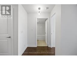 802 - 500 St Clair Avenue W, Toronto, ON M6C1A8 Photo 16