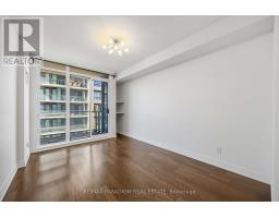 802 - 500 St Clair Avenue W, Toronto, ON M6C1A8 Photo 22