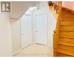 2370 Wasaga Drive, Oakville, ON L6H0B7 Photo 17
