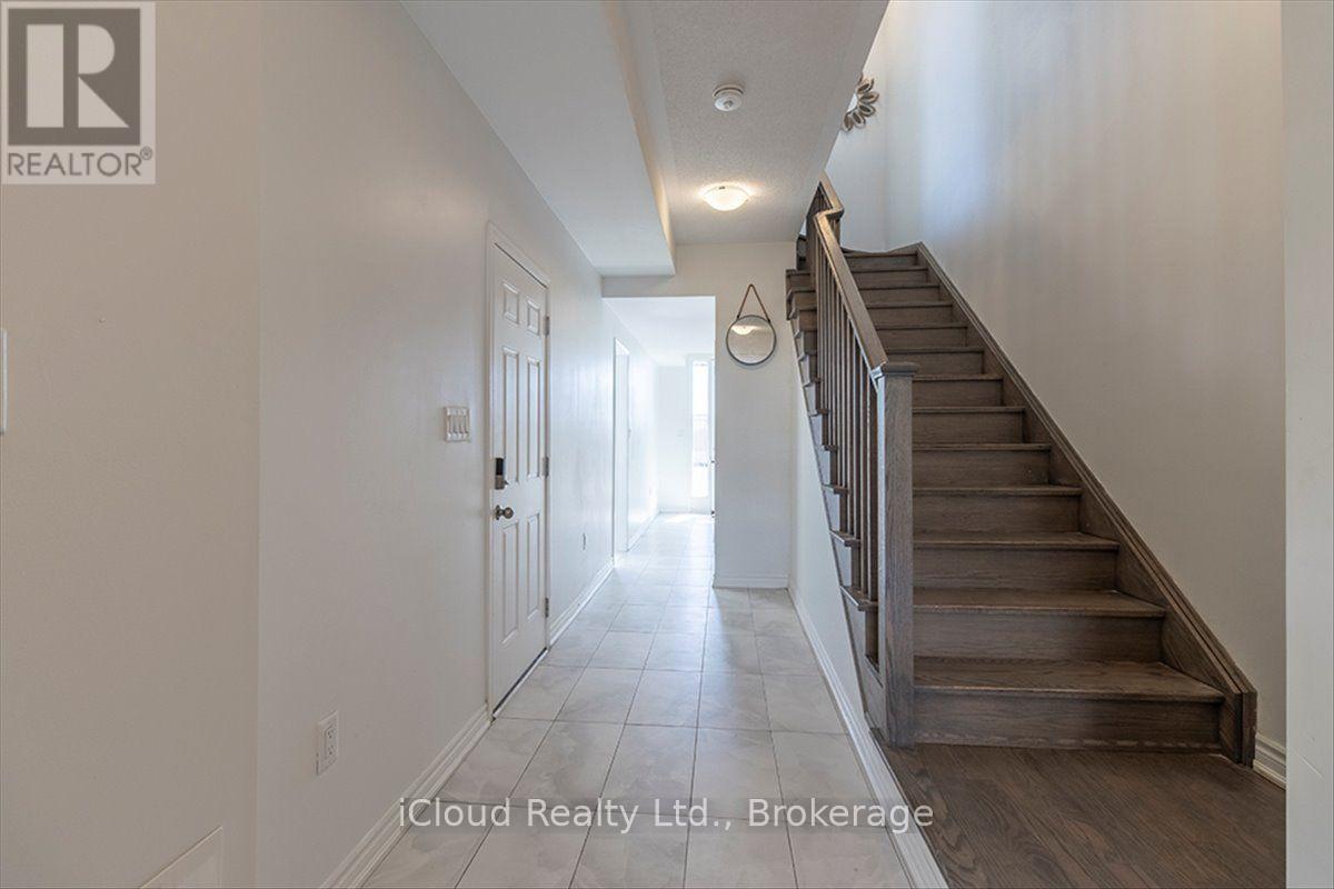 158 KEPPEL CIRCLE, Brampton (Northwest Brampton) — photo 9